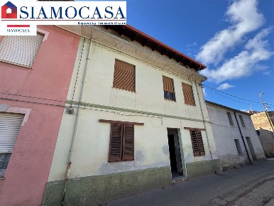 Foto Appartamento a Guspini di 147 m² con 5 locali in vendita