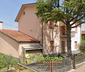 Foto Appartamento in Via G. Garibaldi 78, Predappio Fiumana di 154 m²