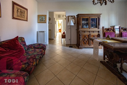 Foto Appartamento in LocalitÃ  Collazzone 1, Todi di 75 m² con 4 locali