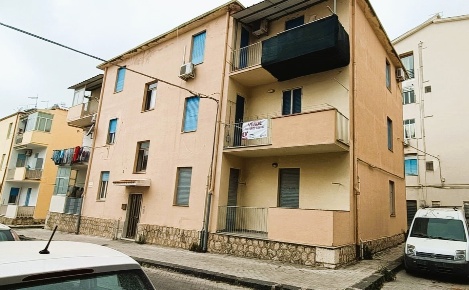 Foto Appartamento in Via Graceffo 8, Agrigento di 96 m² con 3 locali