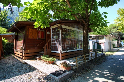Foto Baita in Via Osteno 40, Porlezza di 30 m² con 3 locali in vendita