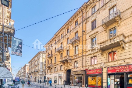 Foto Negozio in Via XX SETTEMBRE 64, Torino Via Roma di 71 m² con 2 locali