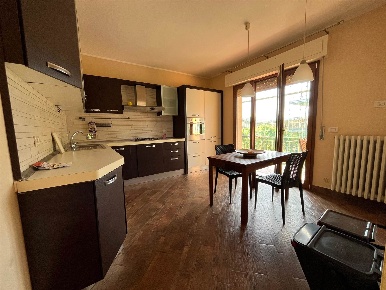 Foto Appartamento a Castagneto Carducci Donoratico di 125 m² con 4 locali