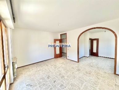 Foto Appartamento in Via Bonfanti, Colzate Centro di 117 m² con 4 locali