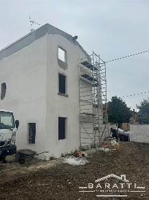 Foto Casa indipendente a Castelnovo di Sotto Centro di 150 m² con 8 locali