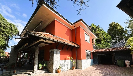 Foto Villa unifamiliare in via Monte Bianco 10023, Chieri Semicentro
