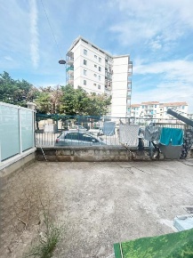 Foto Appartamento in Via Alessandria, Bari di 85 m² con 3 locali in vendita