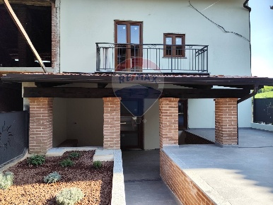 Foto Casa indipendente in località borelli, Moncucco Torinese di 156 m²