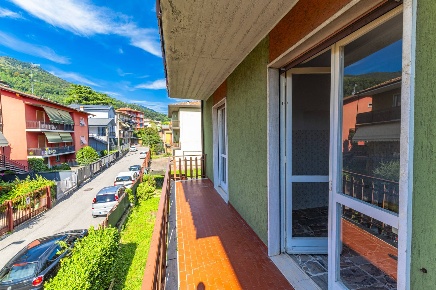 Foto Appartamento in via Pellicioli, Nembro Centro di 95 m² con 3 locali