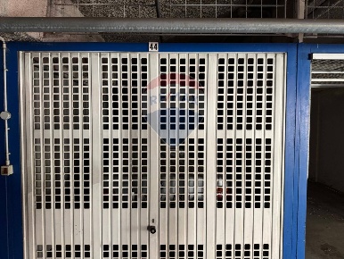 Foto Box in Via Emilio Casa, Parma Centro Storico di 16 m² con 1 locali