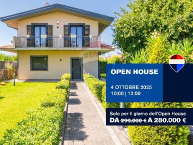 Foto Villa singola in Via Del Sole, Mascalucia Centro di 144 m² in vendita