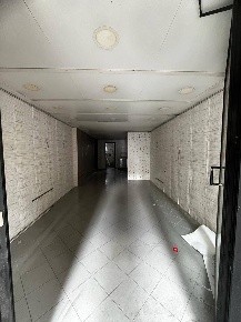 Foto Attività commerciale in Via Francesco Cilea, Napoli Vomero di 125 m²