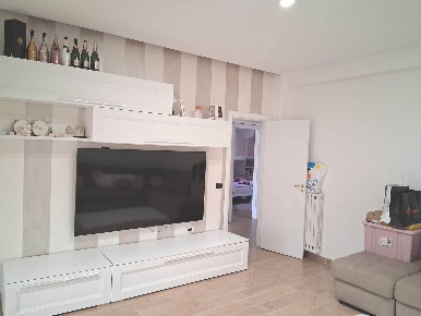 Foto Appartamento in Via Carnaro, Napoli Fuorigrotta di 85 m² con 3 locali
