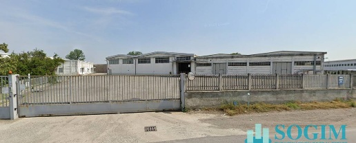 Foto Capannone industriale a Casalpusterlengo Centro di 7960 m² in vendita