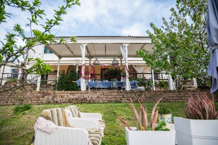 Foto Rustico in via san martino, Collesalvetti La Casa di 200 m² in vendita