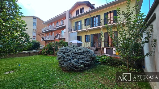 Foto Appartamento in Via Gaggini, Novara Bicocca di 118 m² con 3 locali