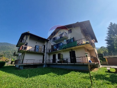 Foto Attico in via Castegnone, Zogno Poscante di 95 m² con 3 locali