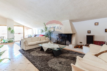 Foto Attico in Via Del Priorato, Cagliari Genneruxi di 140 m² con 5 locali