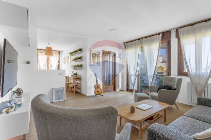 Foto Appartamento in via Sant'Anna, Nerviano Centro di 140 m² con 3 locali