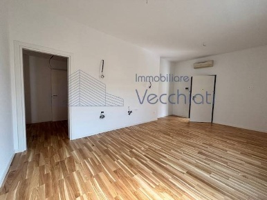 Foto Appartamento in viale montegrappa, Treviso Eden - Tribunale di 83 m²