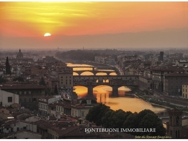 Foto Locale commerciale in SIGNORIA, Firenze Signoria - Uffizi di 60 m²