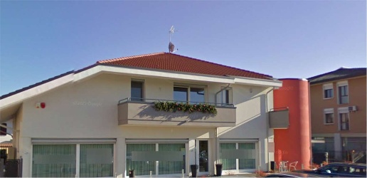 Foto Appartamento in Via Strada del Santo, Cadoneghe Mejaniga di 195 m²