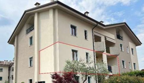 Foto Appartamento in Via Molinara, Bussolengo di 82 m² con 4 locali