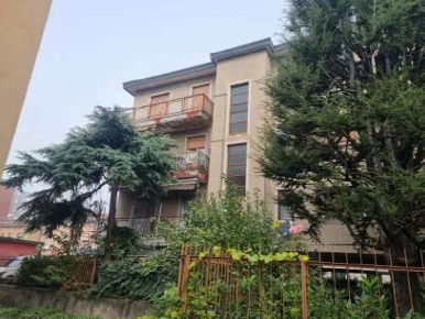Foto Appartamento in Via Saronno 5, Varedo di 77 m² con 3 locali in vendita