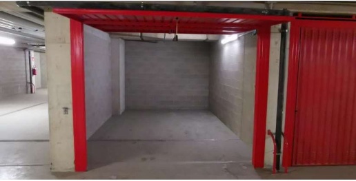 Foto Box in Via Carlo Imbonati, Milano Dergano di 19 m² con 2 locali