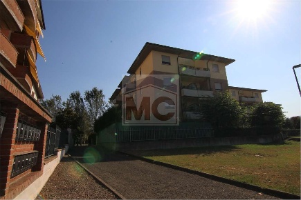 Foto Appartamento in Via Parigi, Casalgrande di 115 m² con 5 locali