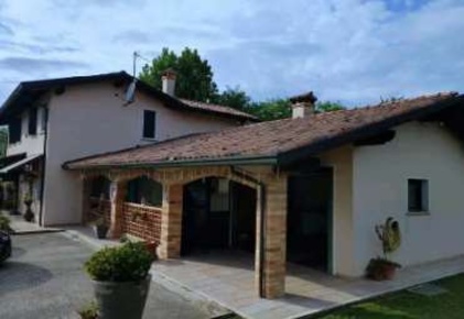 Foto Casa indipendente in Via Ambrosoni, Pasiano di Pordenone di 168 m²