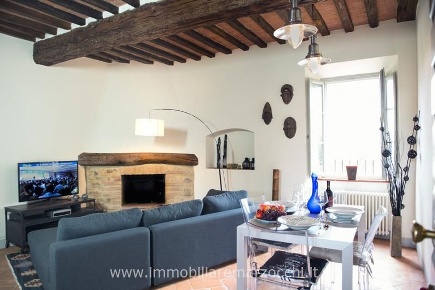 Foto Appartamento a Monteriggioni di 101 m² con 5 locali in vendita