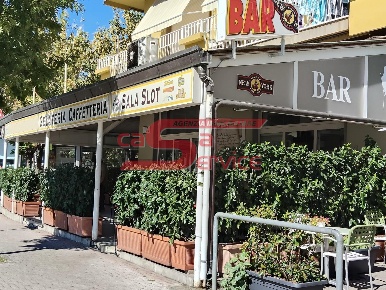 Foto Locale commerciale a Montecatini-Terme di 165 m² con 5 locali