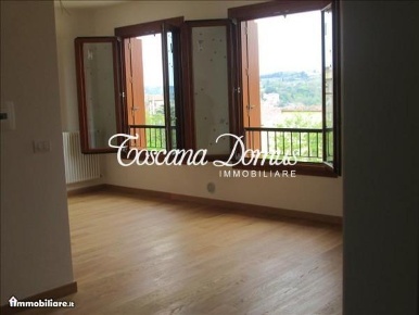 Foto Appartamento a Siena Ravacciano di 70 m² con 3 locali in vendita