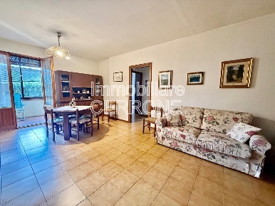 Foto Appartamento a Cecina Cecina Centro di 80 m² con 3 locali in vendita