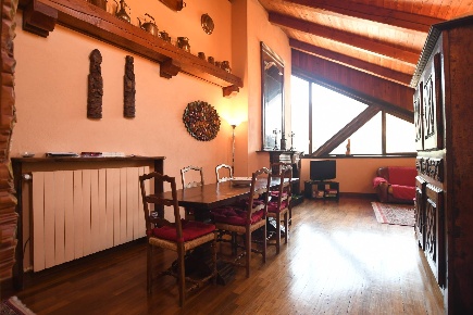 Foto Appartamento in Borgata Gleise, Bardonecchia di 110 m² con 4 locali