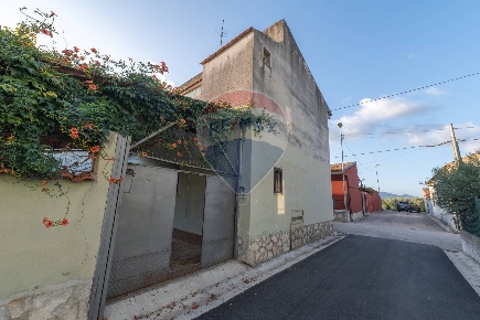 Foto Casa indipendente in Via Arlecchino, Carinola Nocelleto di 177 m²