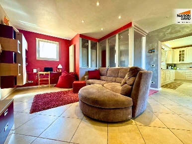 Foto Appartamento in Via Meucci, Montecchio Maggiore di 189 m² con 7 locali