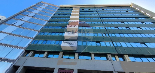 Foto Ufficio in Via Don Guanella, Bari Poggiofranco di 110 m² con 4 locali