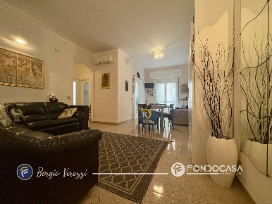 Foto Appartamento in Piazza Marconi, Borgio Verezzi Centro di 63 m²