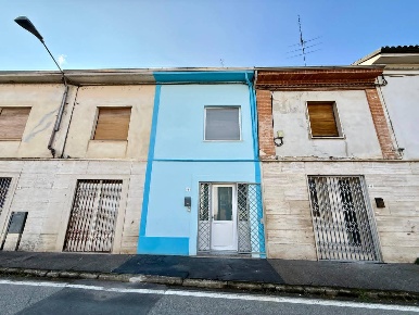 Foto Casa indipendente a Borgoratto Alessandrino di 80 m² con 4 locali