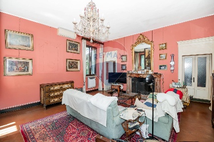 Foto Villa a schiera in Via Privata Caduti sul lavoro, di 310 m² in vendita