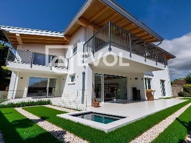 Foto Appartamento a Pozzuolo del Friuli di 150 m² con 4 locali in vendita