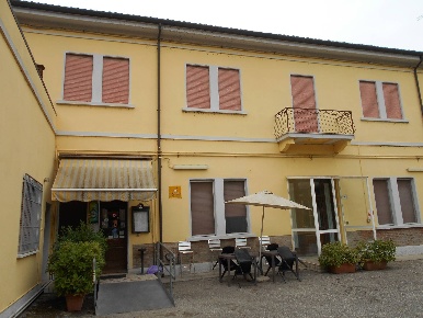 Foto Attività commerciale in VIA S. LEO, Voghiera Voghenza di 220 m²