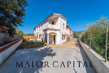 Foto Appartamento in Via Madonna del Rimedio, Torpè Centro di 73 m²