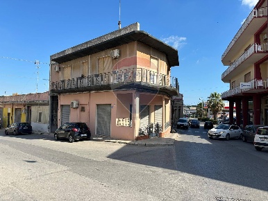 Foto Casa indipendente in Via dello stadio, Pachino Centro di 240 m²