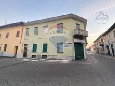 Foto Locale commerciale in via Marconi, Buscate di 116 m² con 1 locali