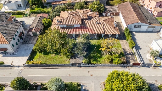 Foto Villa singola in Via Leoncavallo, Gazoldo degli Ippoliti Centro