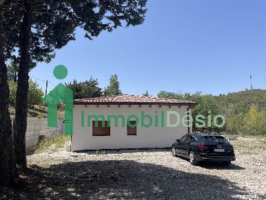 Foto Villa unifamiliare a Potenza di 150 m² con 7 locali in vendita