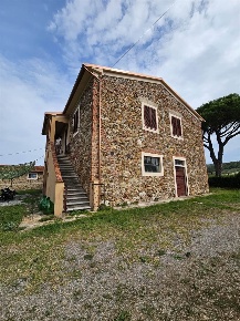 Foto Appartamento a Suvereto Centro di 160 m² con 6 locali in affitto